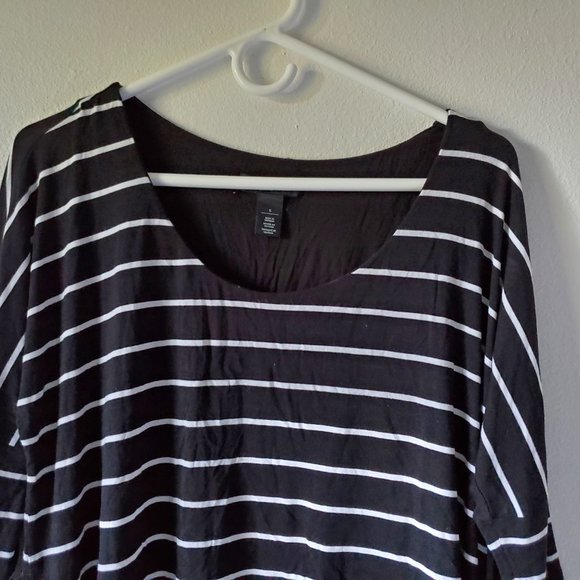 White House Black Market (Black and white strip top with half sleeves) - Picture 4 of 11